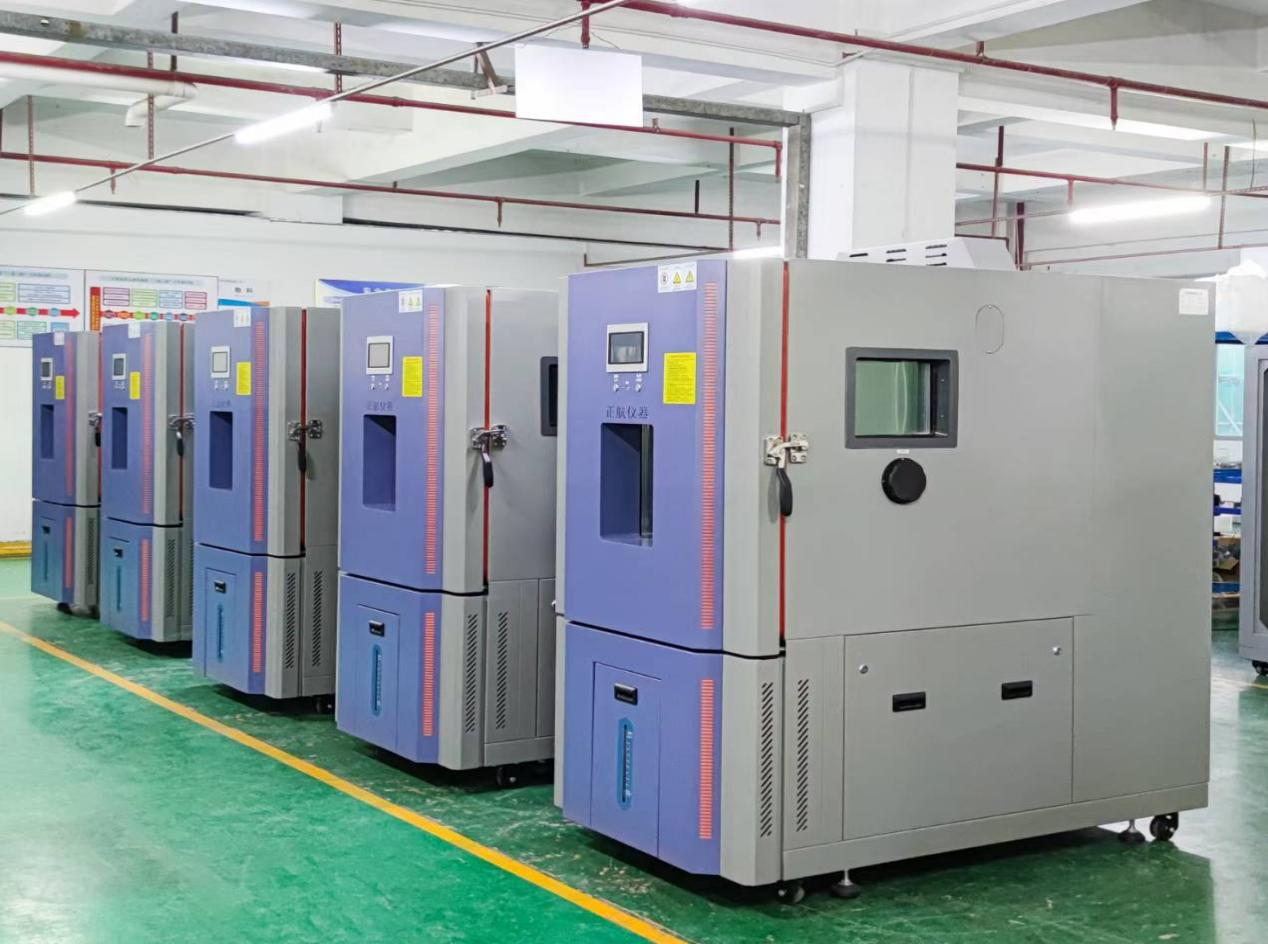 300度高溫老化試驗箱送貨深圳客戶公司